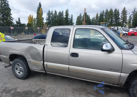 2001 Chevrolet Silverado 1500 Ls from USA, damaged, VIN 2GCEC19VX11390337